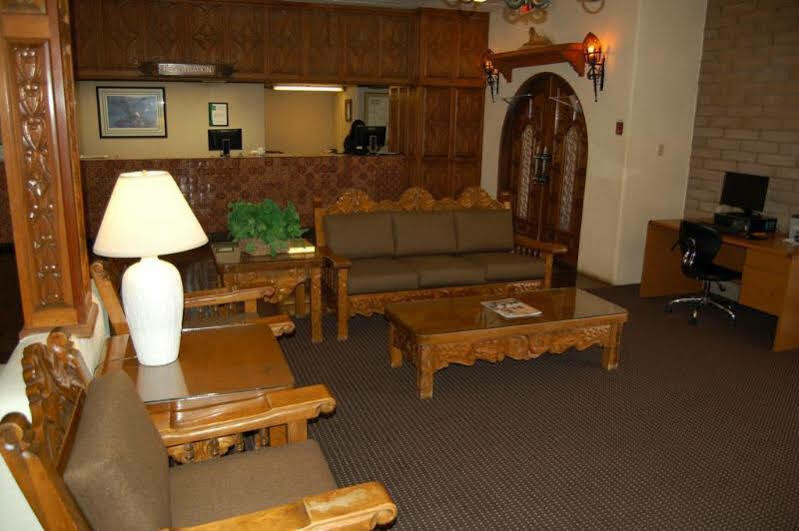 Quality Inn Таос Экстерьер фото
